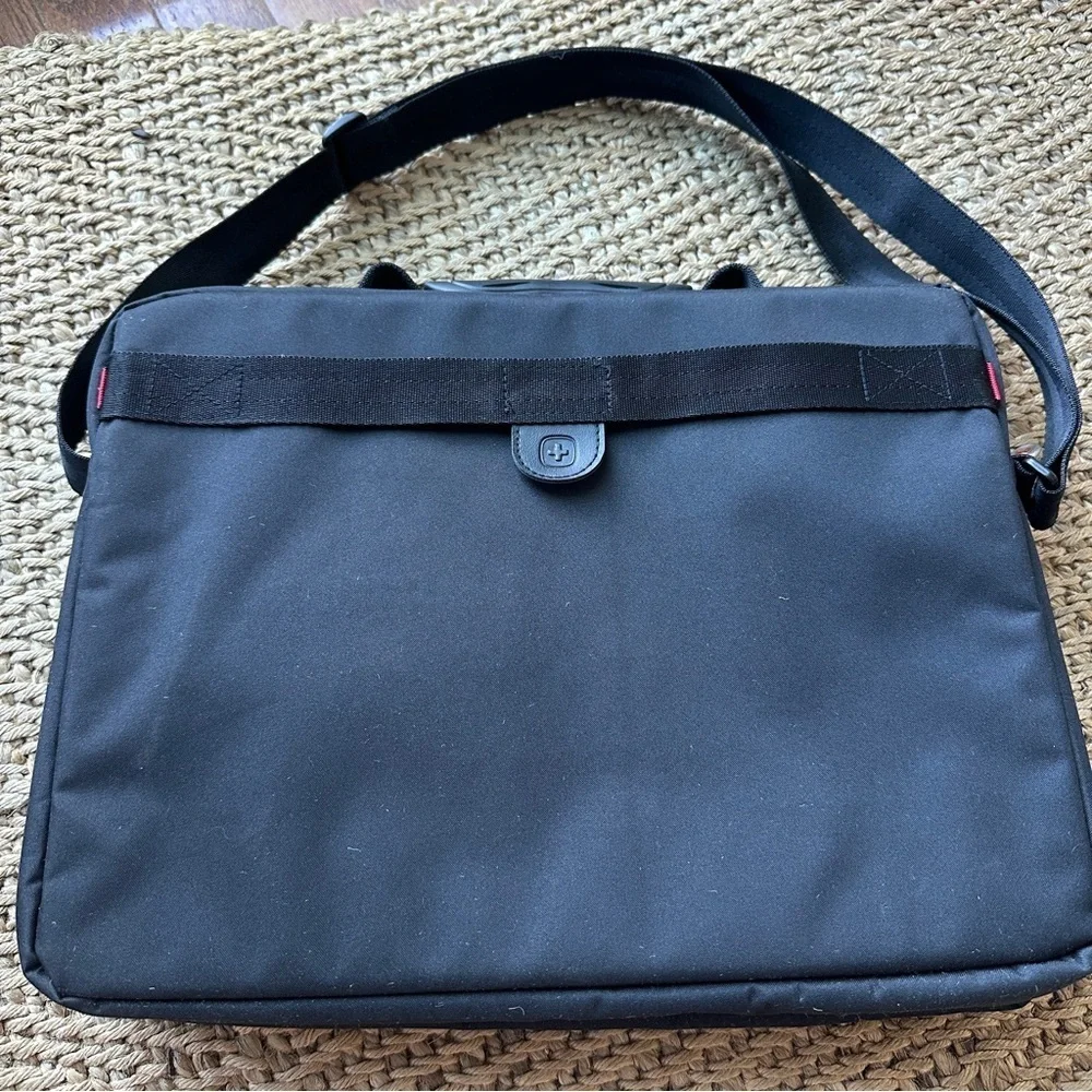 Swissgear Wenger Victorinox AG Laptop Bag Briefcase Shoulder Strap
